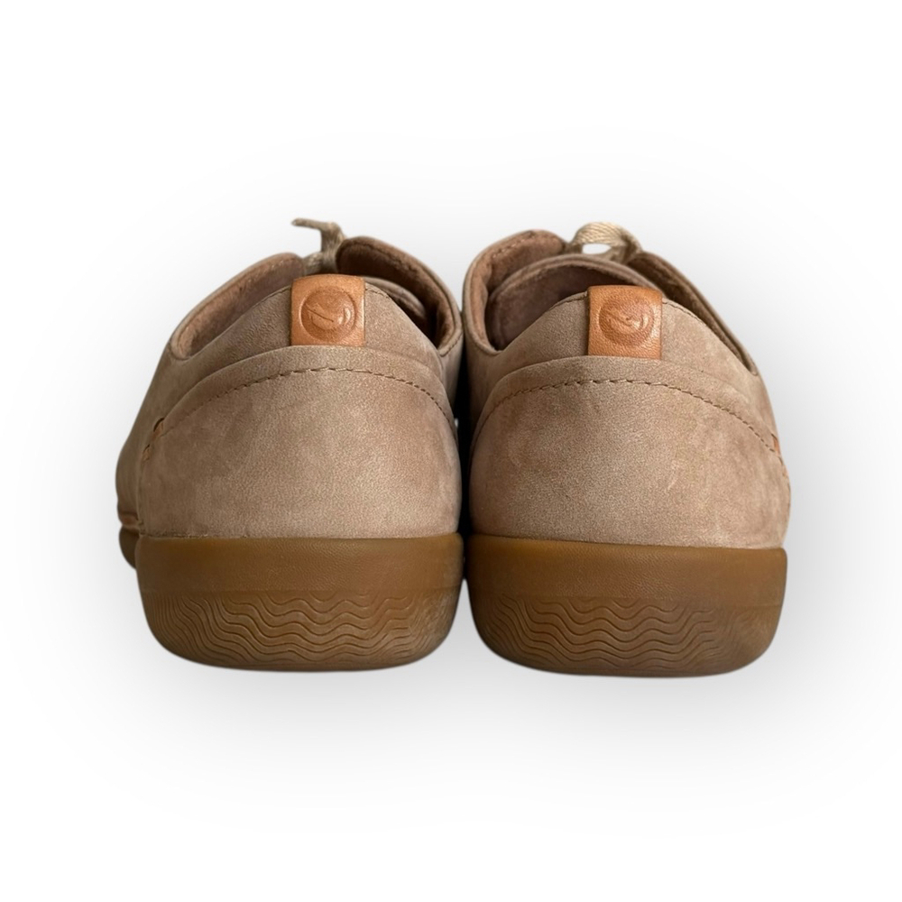 Clarks Women's Unstructured Lace-up Leather Casual Shoe Sand Nubuck Sz 8M 11826 - Picture 2 of 9